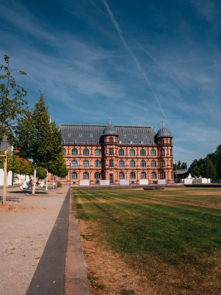 Grünanlage - Schloss Gottesaue Karlsruhe (3)